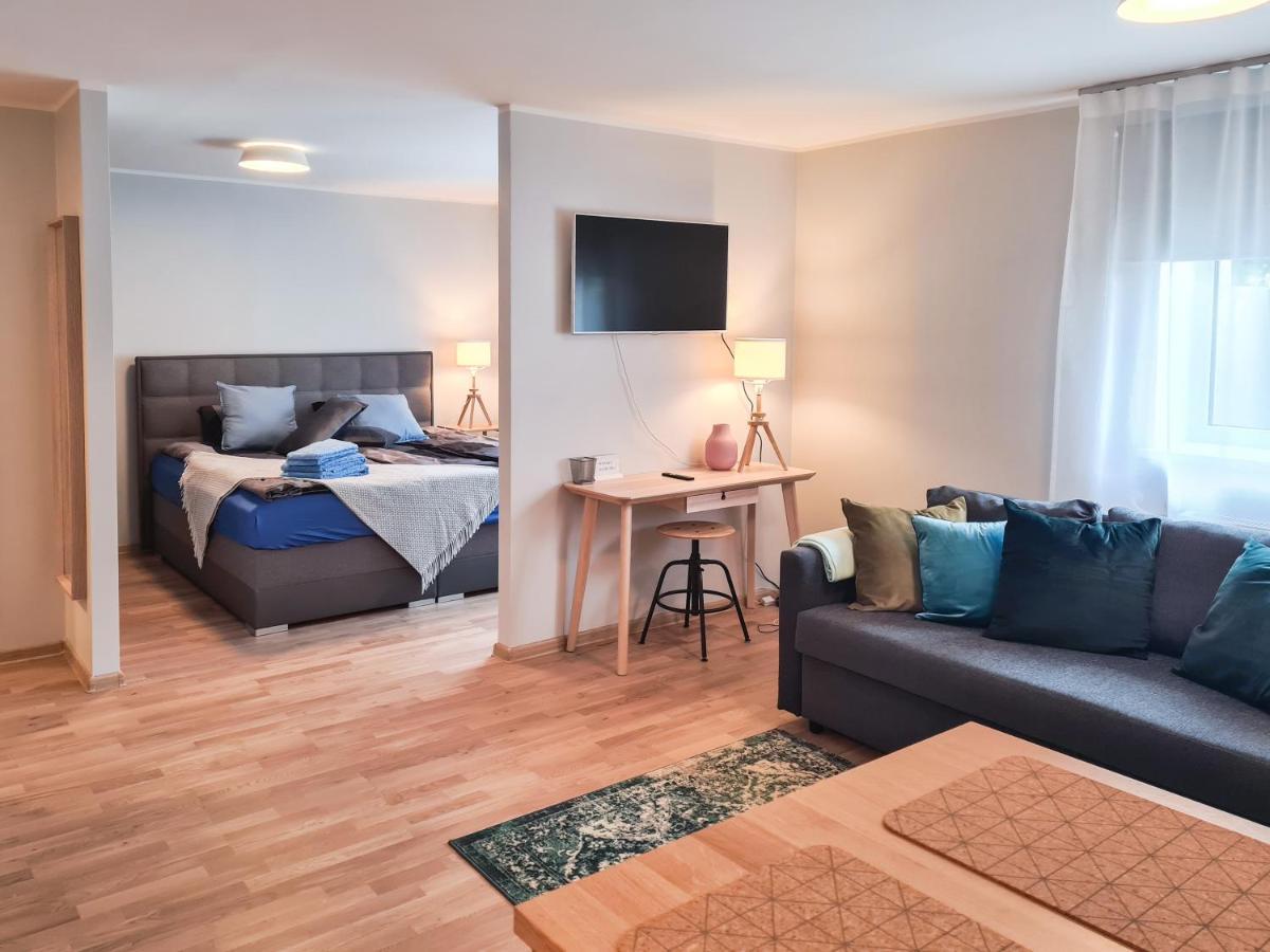 Ohtu Poik 2 City Center Basement Apartment Pärnu Eksteriør bilde